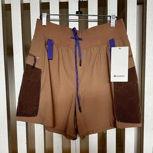Lululemon Multi-Pocket Cargo HR Hiking Short 5''